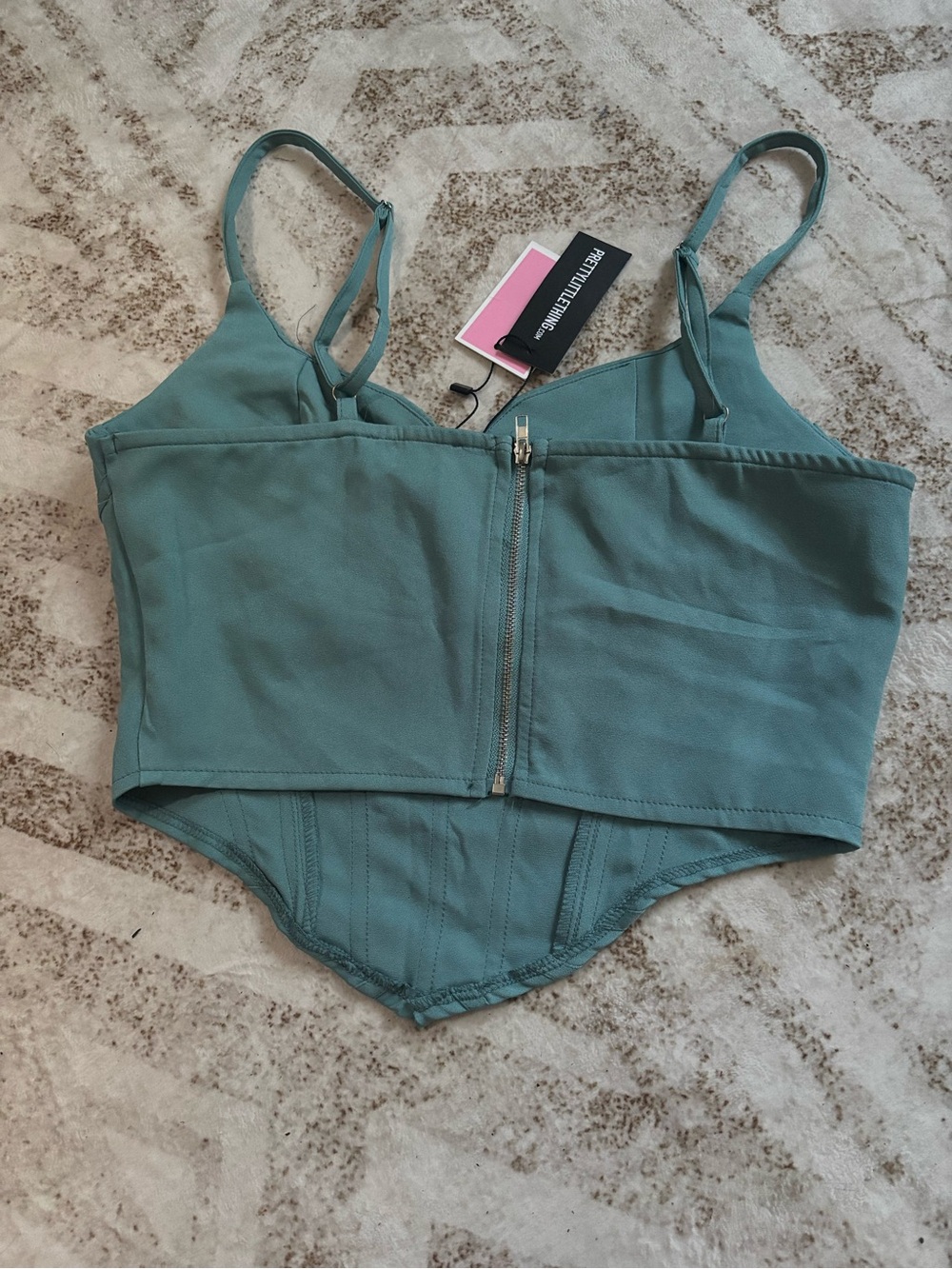 PrettyLittleThing Green Corset Crop Top NWT - Picture 4 of 4